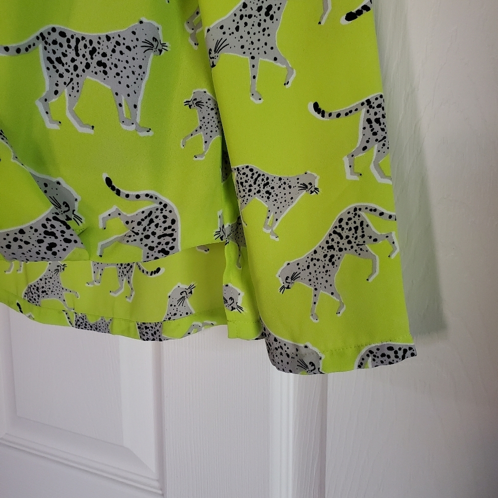 Ann Taylor Wrap Long Sleeves Blouse Cheetah Lime Green Hi-lo Pullover Size XS - Picture 4 of 11
